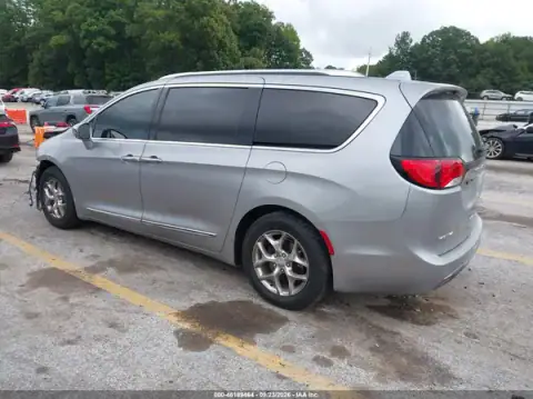 2C4RC1GG5JR148997 — 2018 Chrysler Pacifica, photo 3 from IAAI, Front end