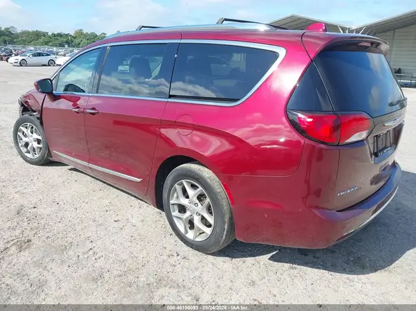 2C4RC1BG3JR171914 — 2018 Chrysler Pacifica, zdjęcie 3 z IAAI, Lewy przód