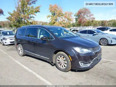 2C4RC1BG0JR261909 — 2018 Chrysler Pacifica, Подтопление, фото до ремонта
