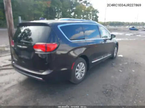 2C4RC1EG4JR227869 — 2018 Chrysler Pacifica, photo 4 from IAAI 28.10.2026, Not reported