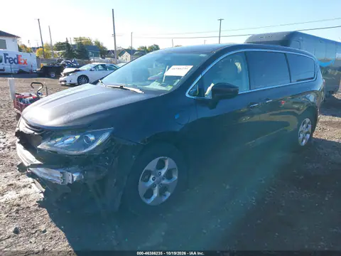 2C4RC1H75JR163613 — 2018 Chrysler Pacifica, фото 3 з IAAI, Передня частина зліва