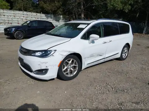 2C4RC1EG0KR548924 — 2019 Chrysler Pacifica, zdjęcie 2 z IAAI 02.10.2026, Lewy bok