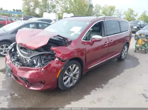 2C4RC1GG1KR746442 — 2019 Chrysler Pacifica, photo 2 from IAAI, Front end