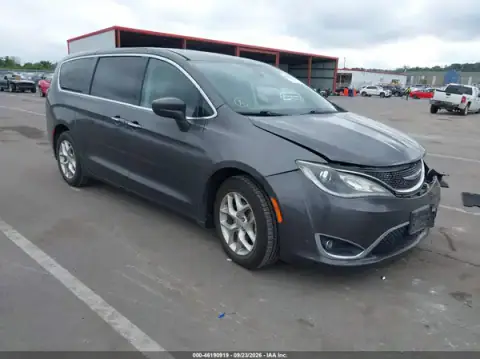 2C4RC1FG2KR714522 — 2019 Chrysler Pacifica, Front end (Front End), before-repair photos