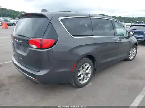 2C4RC1FG2KR714522 — 2019 Chrysler Pacifica, photo 4 from IAAI, Front end