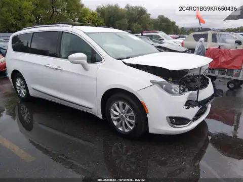 2C4RC1BG9KR650436 — 2019 Chrysler Pacifica, Parte delantera, fotos antes de reparar