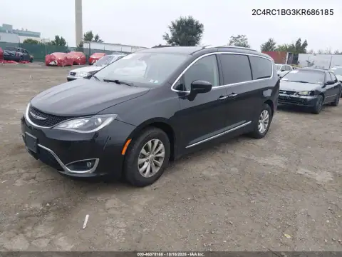 2C4RC1BG3KR686185 — 2019 Chrysler Pacifica, photo 2 from IAAI, Right side