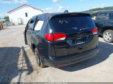 2C4RC1BG0LR129106 — 2020 Chrysler Pacifica, photo 3 from IAAI 21.10.2026, All-over damage