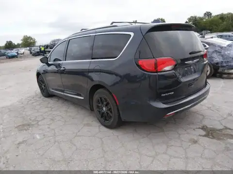 2C4RC1BG7LR269346 — 2020 Chrysler Pacifica, zdjęcie 3 z IAAI, Przód