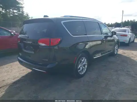 2C4RC1GG9LR109316 — 2020 Chrysler Pacifica, photo 4 from IAAI, Front end