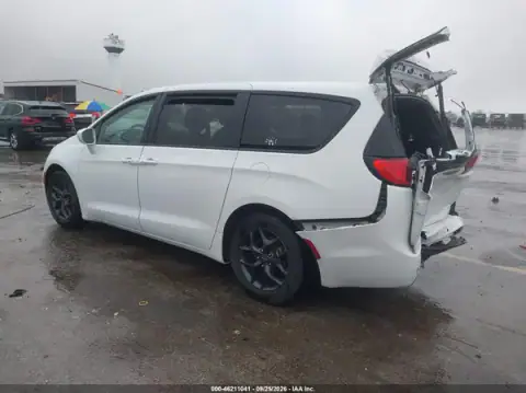 2C4RC1FG6LR150018 — 2020 Chrysler Pacifica, фото 3 с аукциона IAAI, ЗАДНЯЯ ЧАСТЬ