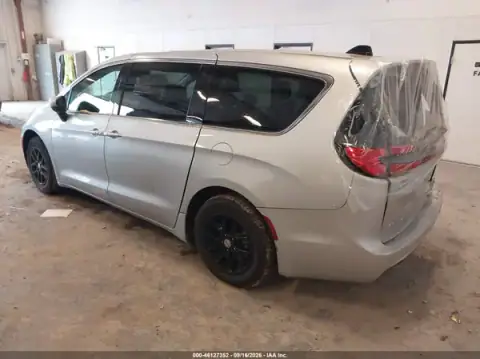 2C4RC1BG9PR553308 — 2023 Chrysler Pacifica, фото 3 с аукциона IAAI, правый бок