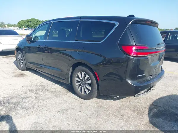 2C4RC1L71PR626282 — 2023 Chrysler Pacifica, фото 3 с аукциона IAAI 15.10.2026, Задняя часть
