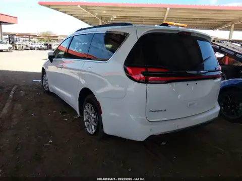 2C4RC1BGXPR606694 — 2023 Chrysler Pacifica, zdjęcie 3 z IAAI, Prawy przód