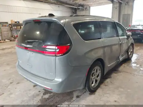 2C4RC1GG6PR536569 — 2023 Chrysler Pacifica, фото 4 з IAAI, Правий бік