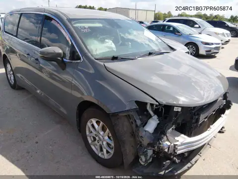 2C4RC1BG7PR605874 — 2023 Chrysler Pacifica, Delantera derecha, fotos antes de reparar
