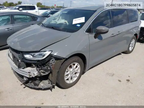 2C4RC1BG7PR605874 — 2023 Chrysler Pacifica, передняя часть справа, фото до ремонта