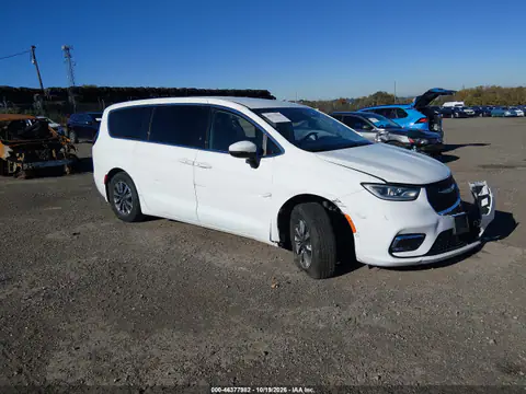 2C4RC1L70PR518218 — 2023 Chrysler Pacifica, Lado izquierdo, fotos antes de reparar