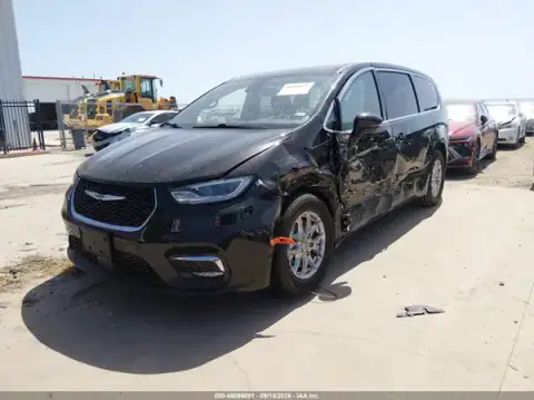 2C4RC1FG8RR162017 — 2024 Chrysler Pacifica, ფოტო 2, IAAI 30.09.2026, მარცხენა მხარე