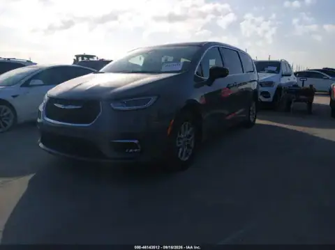2C4RC1BGXSR553987 — 2025 Chrysler Pacifica, photo 2 from IAAI 22.09.2026, Normal wear