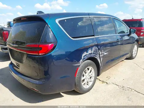 2C4RC1BG7SR594920 — 2025 Chrysler Pacifica, photo 4 from IAAI 28.09.2026, Right side