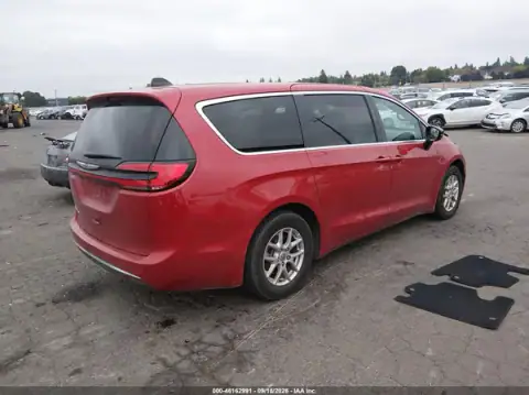 2C4RC1BG7SR566647 — 2025 Chrysler Pacifica, photo 4 from IAAI 23.09.2026, Front end