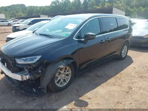 2C4RC1BG0TR193713 — 2026 Chrysler Pacifica, photo 2 from IAAI, Front end