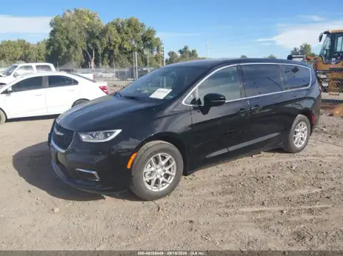 2C4RC1BG4TR263648 — 2026 Chrysler Pacifica, photo 2 from IAAI 01.10.2026, Right front