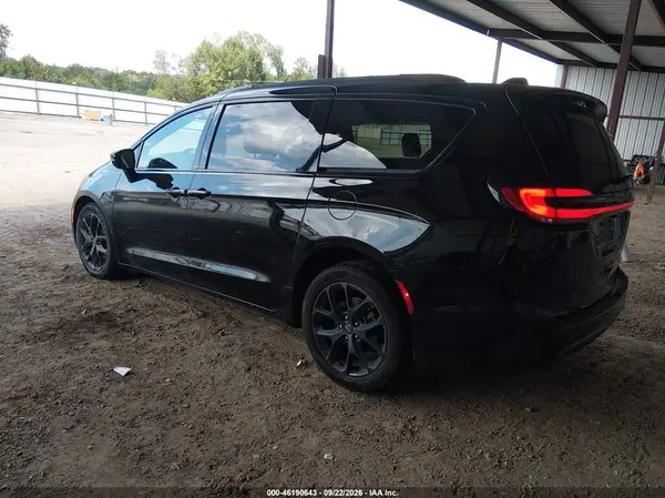 2C4RC1GG6TR159509 — 2026 Chrysler Pacifica, photo 3 from IAAI 30.09.2026, Right front
