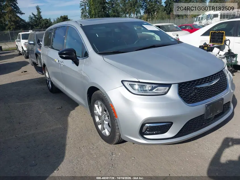 2C4RC1GG0TR182509 — 2026 Chrysler Pacifica, photo 2 from IAAI 28.10.2026, Right side