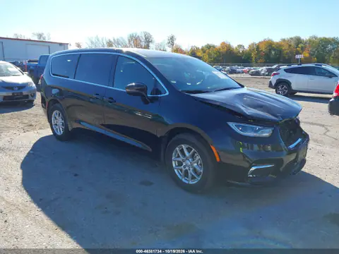 2C4RC1BG2TR191445 — 2026 Chrysler Pacifica, Front end, before-repair photos