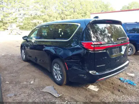 2C4RC1BG3VR552801 — 2027 Chrysler Pacifica, фото 3 з IAAI 02.10.2026, Передня частина