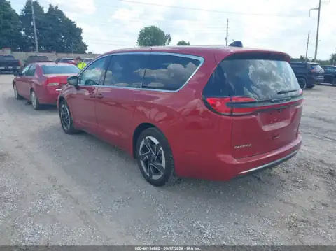 2C4RC1GG6VR581430 — 2027 Chrysler Pacifica, zdjęcie 3 z IAAI 23.09.2026, Normalne zużycie