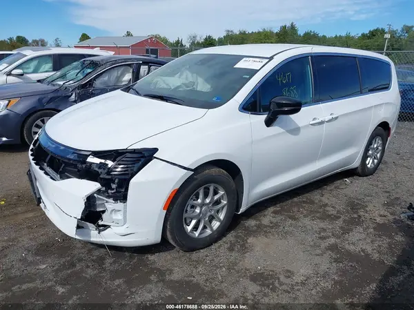 2C4RC1BG7VR602602 — 2027 Chrysler Pacifica, фото 2 с аукциона IAAI 06.10.2026, Передняя часть