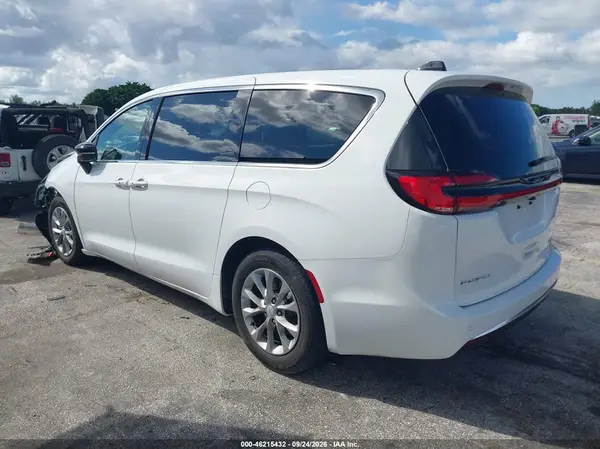 2C4RC1GG7VR574695 — 2027 Chrysler Pacifica, фото 3 с аукциона IAAI 08.10.2026, Передняя часть