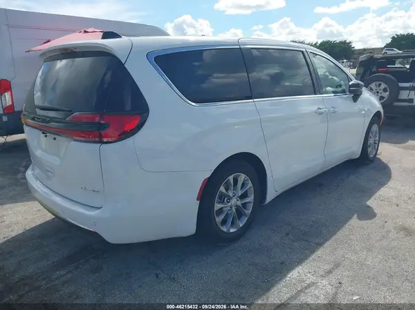 2C4RC1GG7VR574695 — 2027 Chrysler Pacifica, фото 4 с аукциона IAAI 08.10.2026, Передняя часть