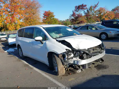 2C4RC1CG3PR578901 — 2023 Chrysler Voyager, Przód i tył, zdjęć przed naprawą