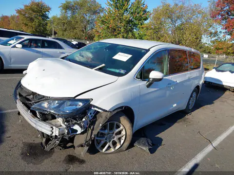 2C4RC1CG3PR578901 — 2023 Chrysler Voyager, photo 2 from IAAI, Front and rear