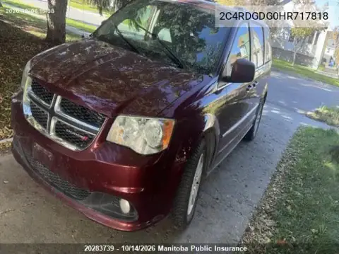 2C4RDGDG0HR717818 — 2017 Dodge Caravan, photo 2 from IAAI 20.10.2026, Rear end