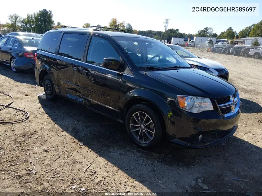 2C4RDGCG6HR589697 — 2017 Dodge Caravan, photo 2 from IAAI, Right side