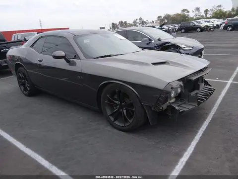 2C3CDZAG9GH337956 — 2016 Dodge Challenger SXT Plus, Передняя часть (Front End), фото до ремонта