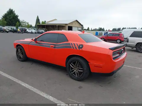 2C3CDZAG4GH323401 — 2016 Dodge Challenger SXT, photo 3 from IAAI 20.10.2026, Front end