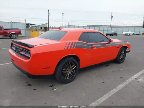 2C3CDZAG4GH323401 — 2016 Dodge Challenger SXT, photo 4 from IAAI 20.10.2026, Front end