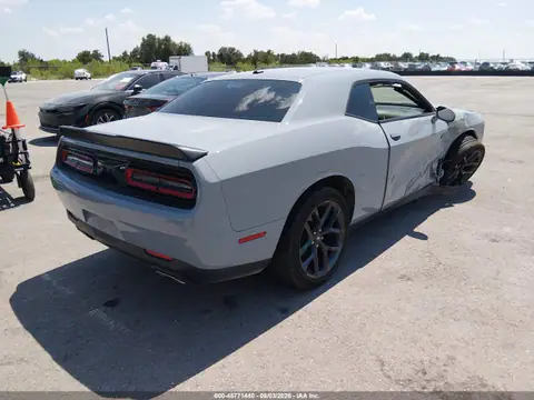 2C3CDZAG0MH547308 — 2021 Dodge Challenger SXT, фото 4 з IAAI 22.10.2026, Правий бік