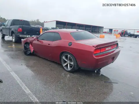 2C3CDYBT8EH257406 — 2014 Dodge Challenger, photo 4 from IAAI, Left front