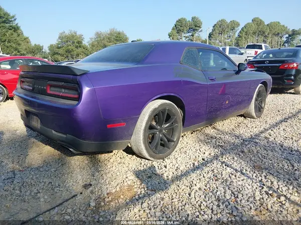2C3CDZBT9GH149207 — 2016 Dodge Challenger, photo 4 from IAAI 19.10.2026, Front end