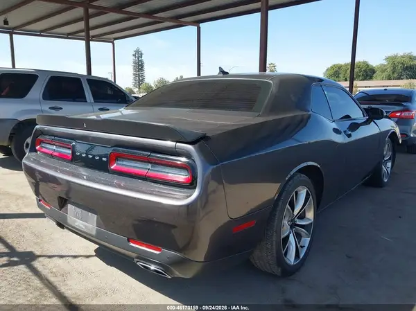 2C3CDZAG5GH329675 — 2016 Dodge Challenger, фото 4 с аукциона IAAI, Передняя часть