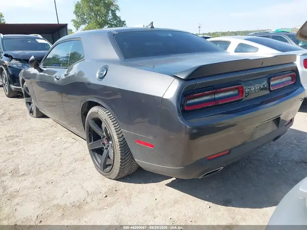 2C3CDZAG4GH255701 — 2016 Dodge Challenger, photo 3 from IAAI, Left front