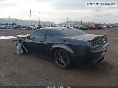 2C3CDZFJ5GH254108 — 2016 Dodge Challenger, photo 3 from IAAI, Front end