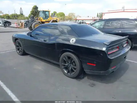 2C3CDZBT7HH574314 — 2017 Dodge Challenger, zdjęcie 3 z IAAI 30.09.2026, Prawy bok